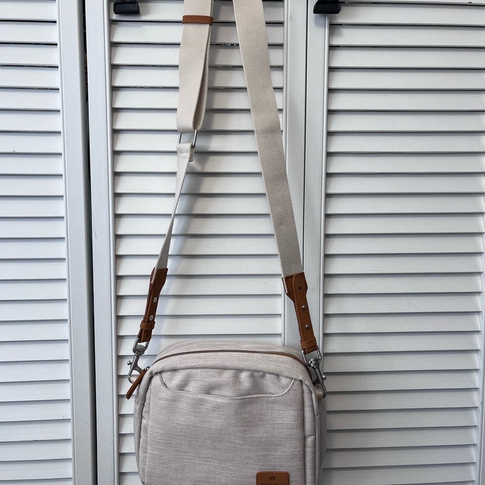 Cream Crossbody Bag - Picture 2 of 7